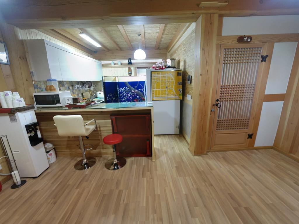 Hanok Guesthouse Jangsoo 全州市 エクステリア 写真